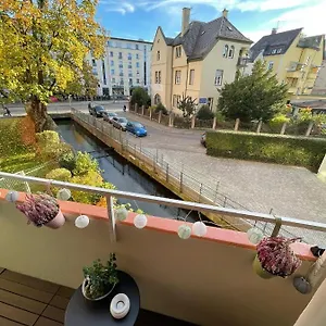 Lilis Mit Balkon Apartment Augsburg