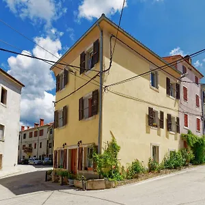 Viola By Rent Istria Momjan